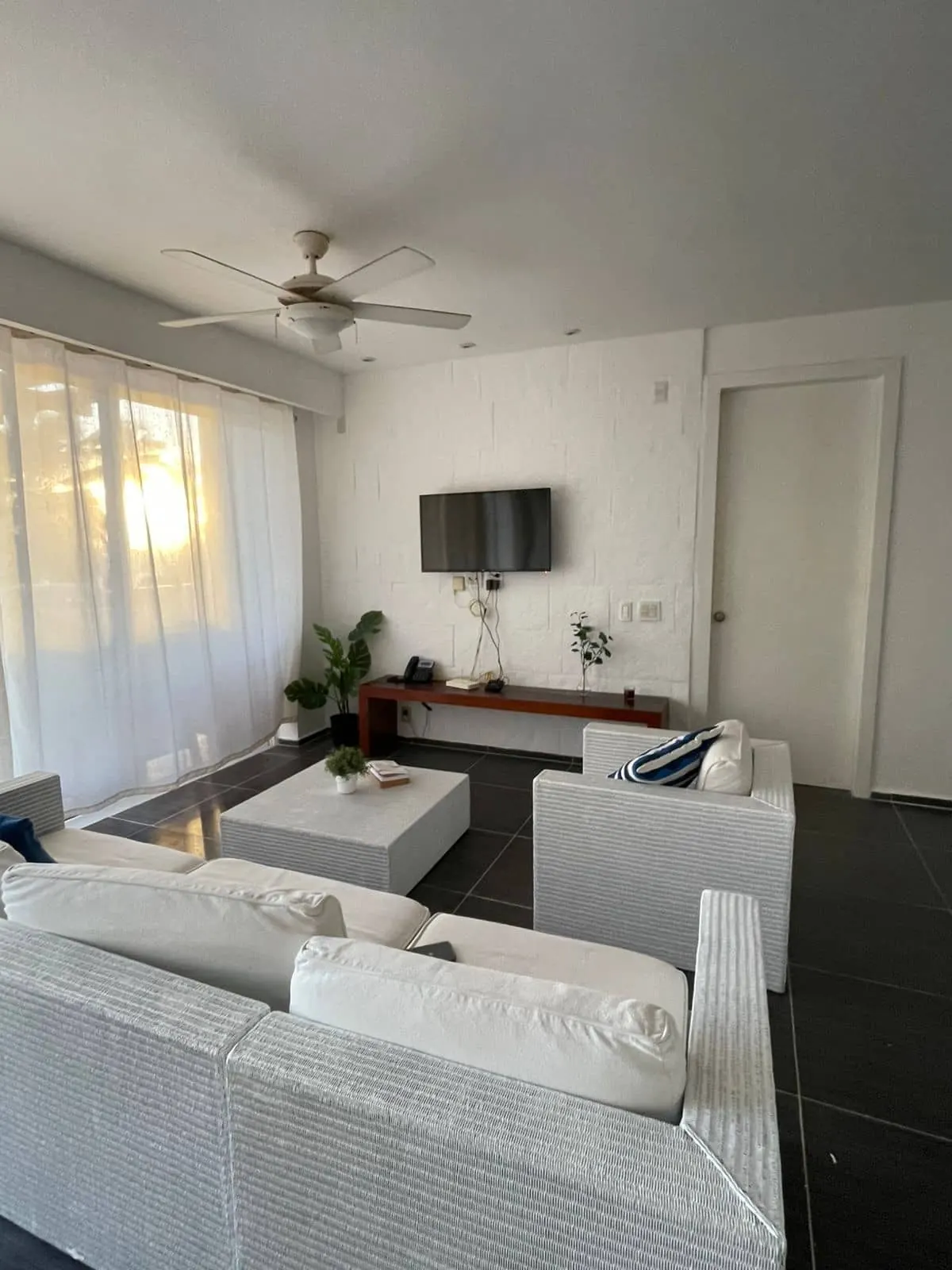 Samana Ocean Paradise, apartment for rent at Vista Mare, Samaná – photo 1 of 14