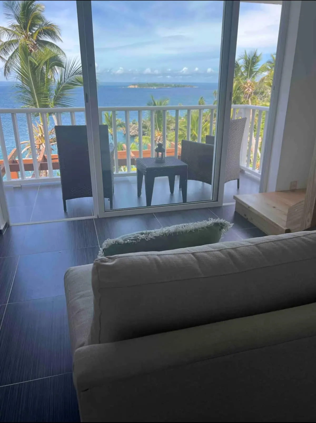 XIV-301 Oceanfront Retreat, apartment for rent at Vista Mare, Samaná – photo 8 of 14