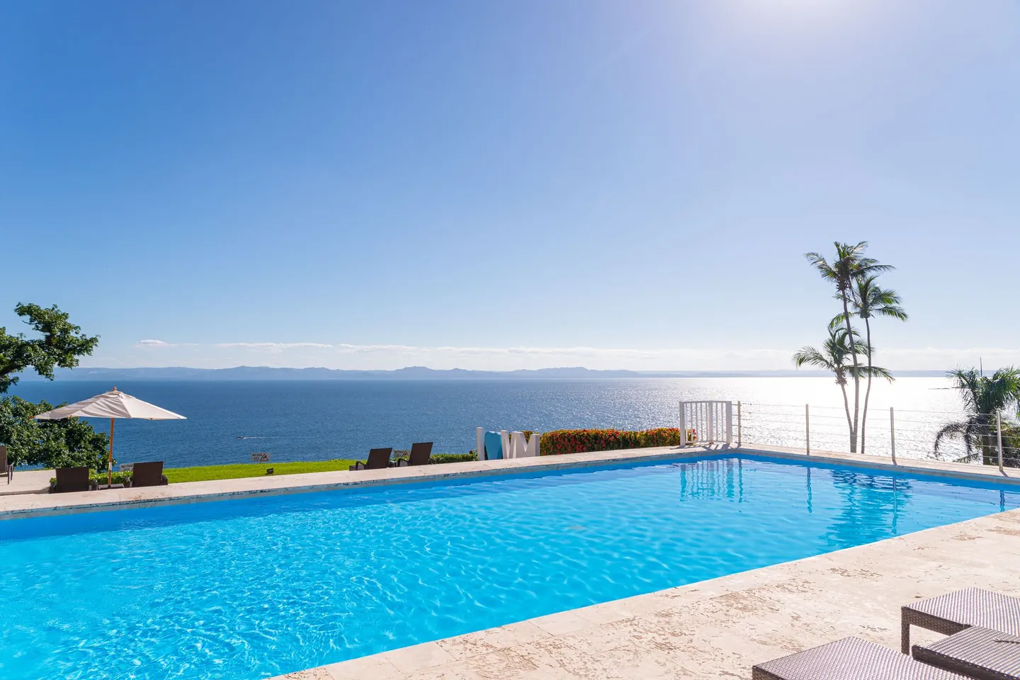 Infinity pool facing Samaná Bay at Vista Mare
