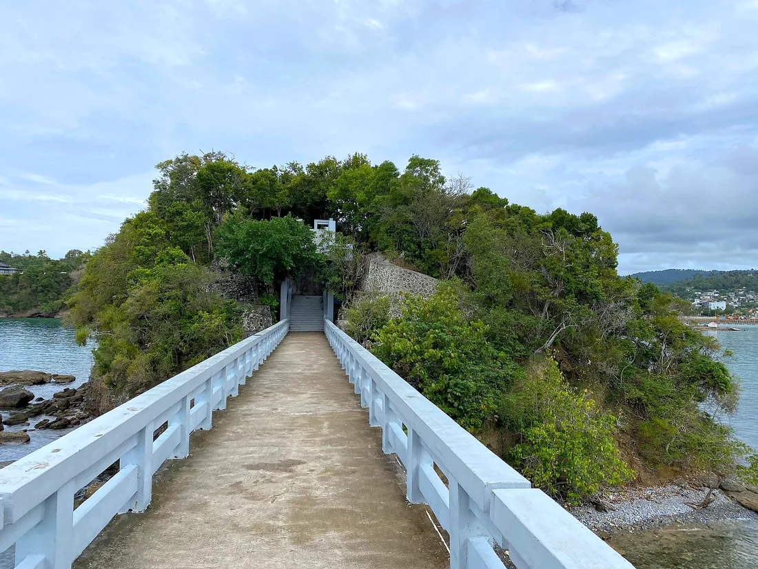 Footbridges crossing to wooded islets in Samaná Bay